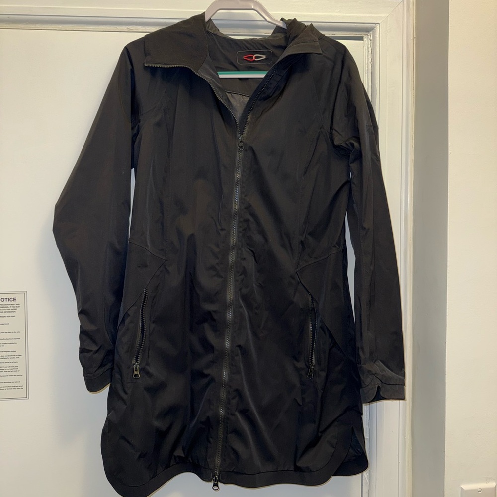 Black Women's lululemon wind breaker Jacket